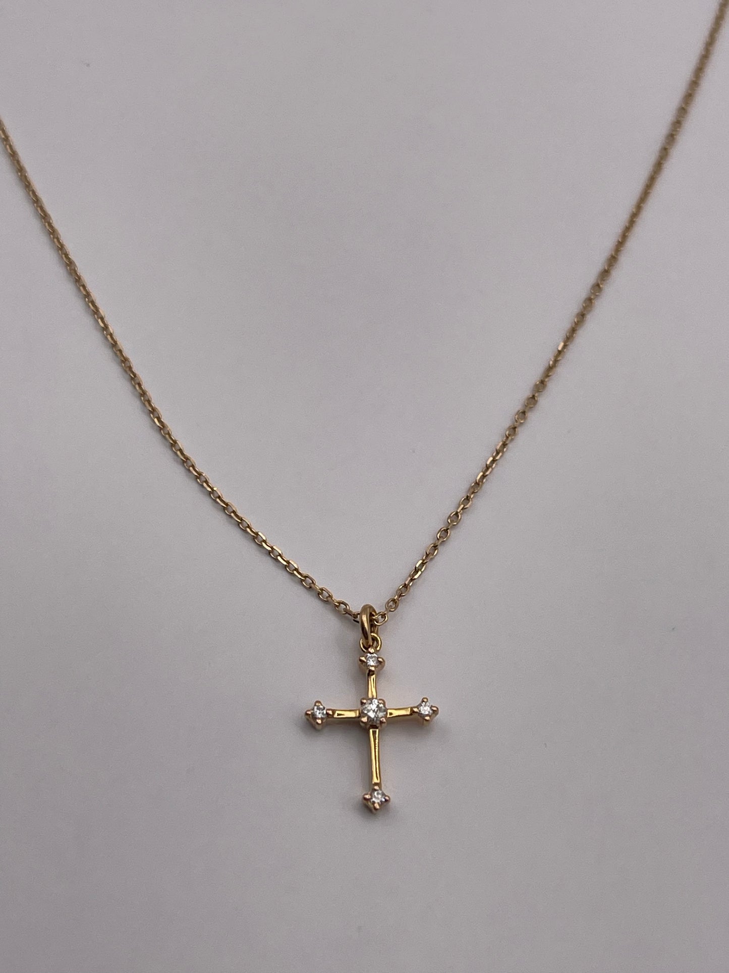 18K Diamond Cross Necklace Yellow Gold