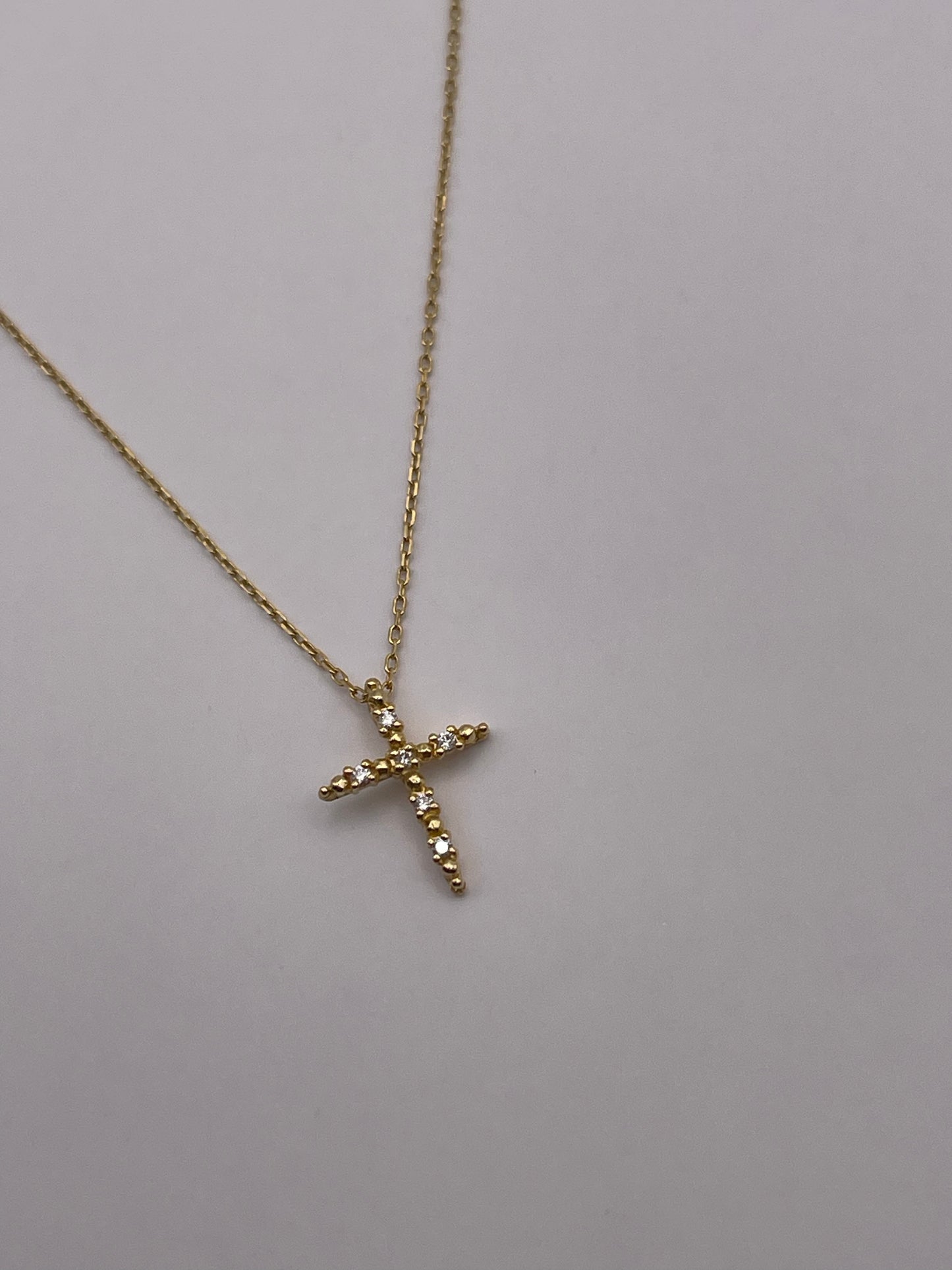 18K Diamond Cross Necklace Yellow Gold