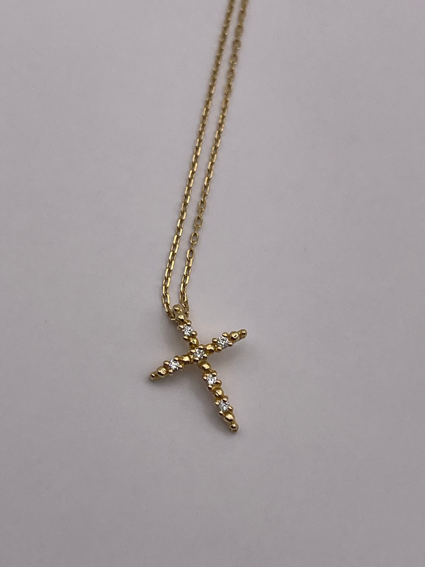 18K Diamond Cross Necklace Yellow Gold